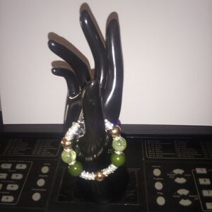 Elegant Green and Gold Beaded Bracelet